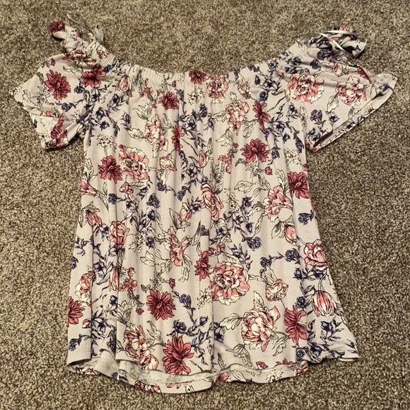 Pink Rose Flowered Over the Shoulder Top - Picture 3 of 4